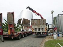 chargement d'une cuve sur camion